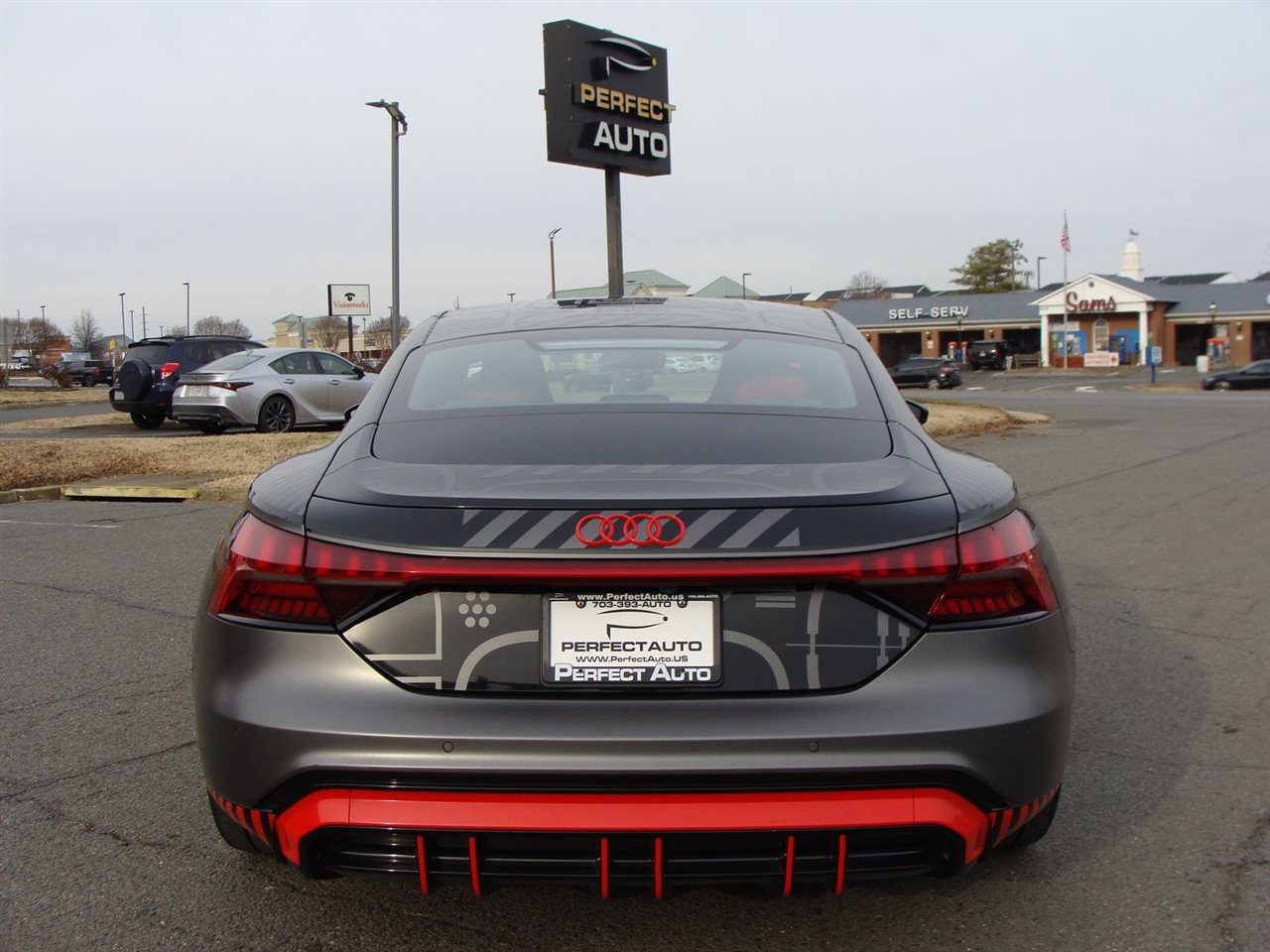 Audi RS e-tron GT quattro 2023