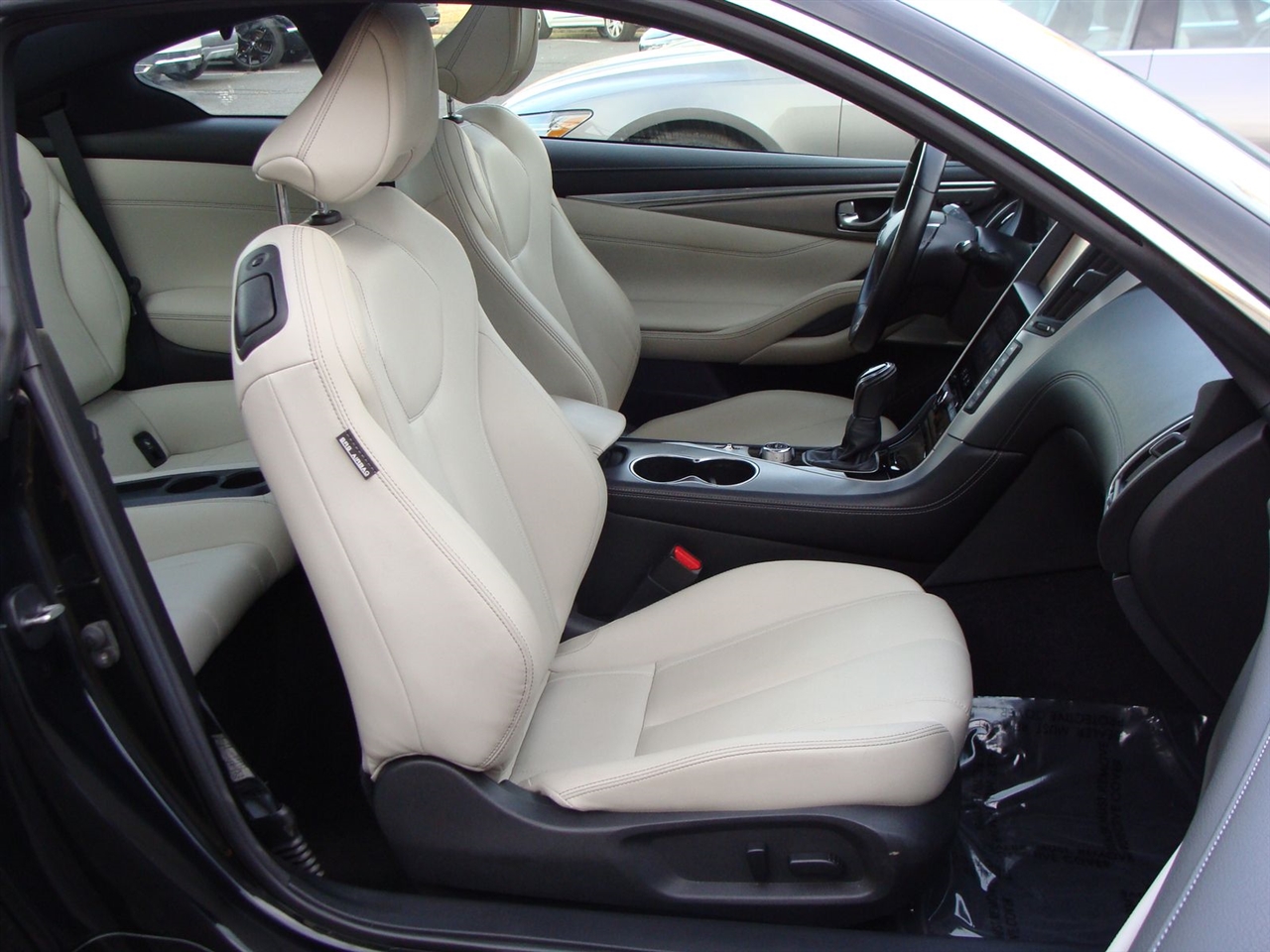 Infiniti Q60 2.0t Premium AWD 2017