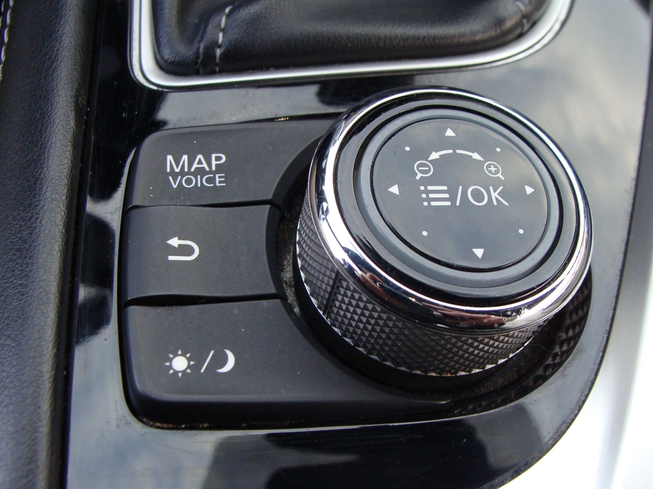 Infiniti Q60 2.0t Premium AWD 2017