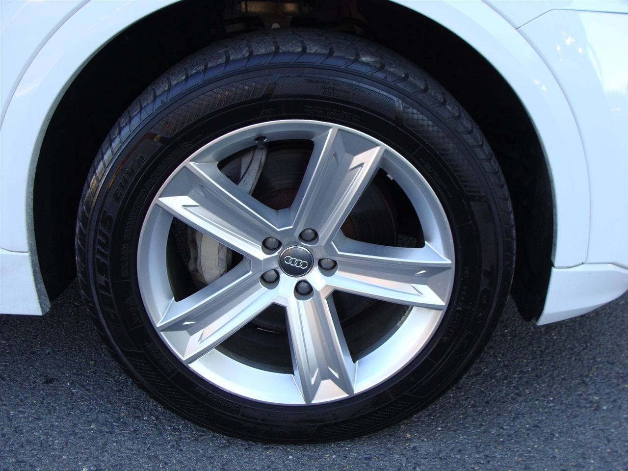 Audi Q8 Premium 55 TFSI quattro 2019