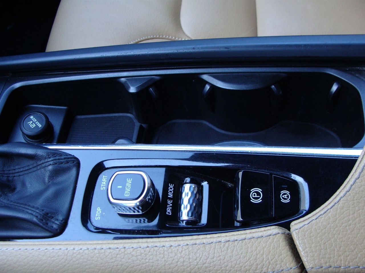 Volvo XC90 AWD 4dr T6 Momentum 2016