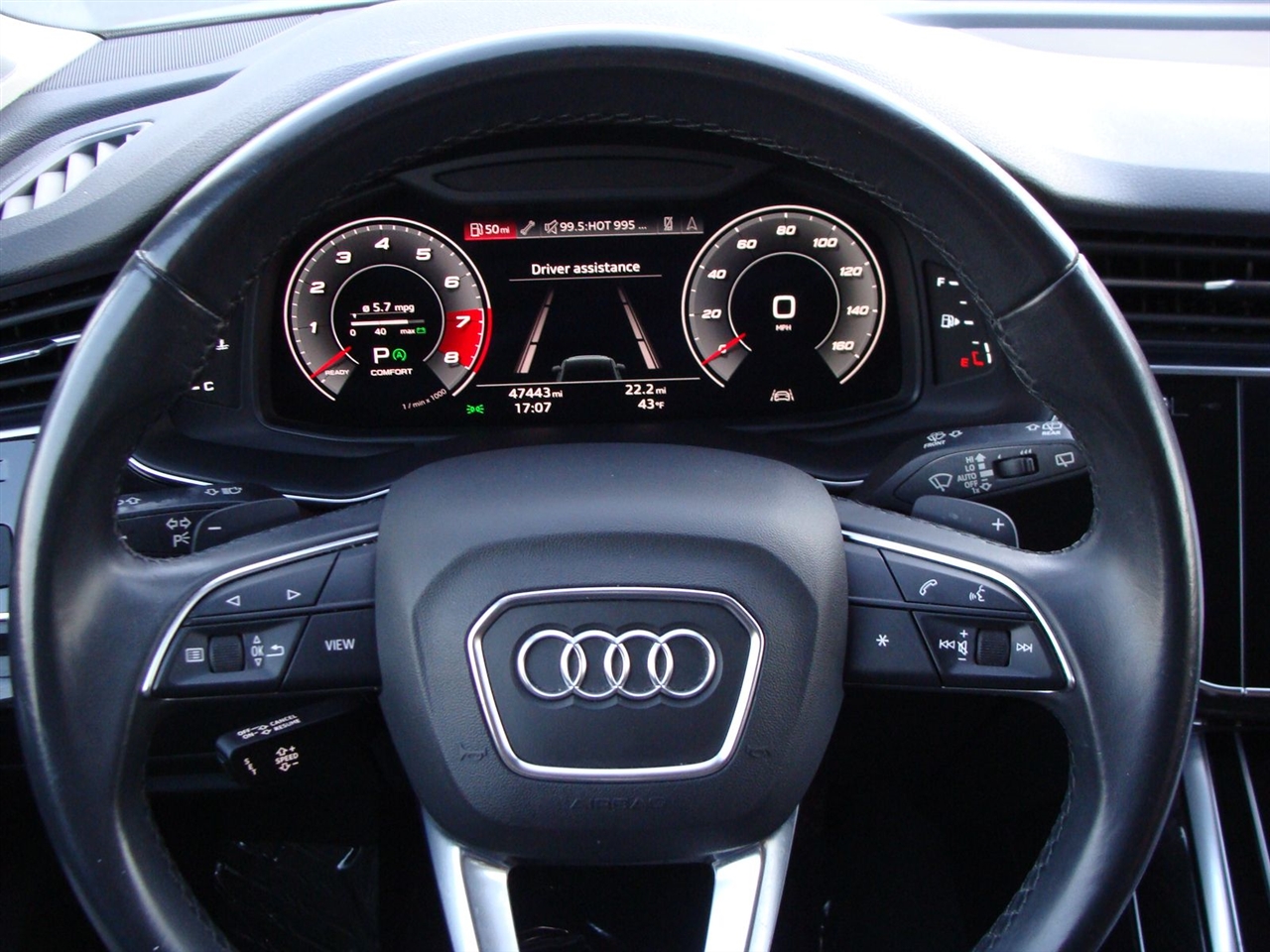 Audi Q7 Premium Plus 45 TFSI quattro 2021