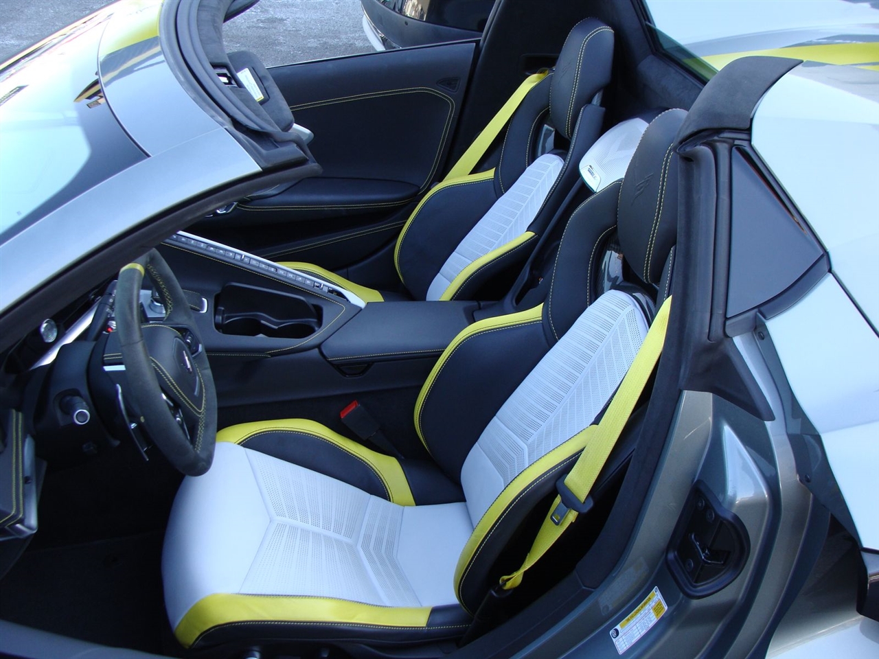 Chevrolet Corvette 2dr Stingray Conv w/3LT 2022