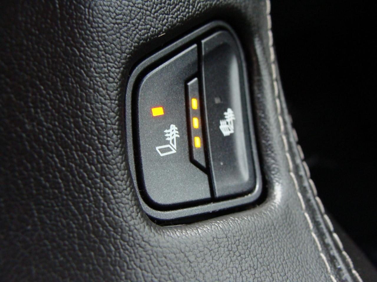 Chevrolet Suburban 4WD 4dr 1500 LT 2016