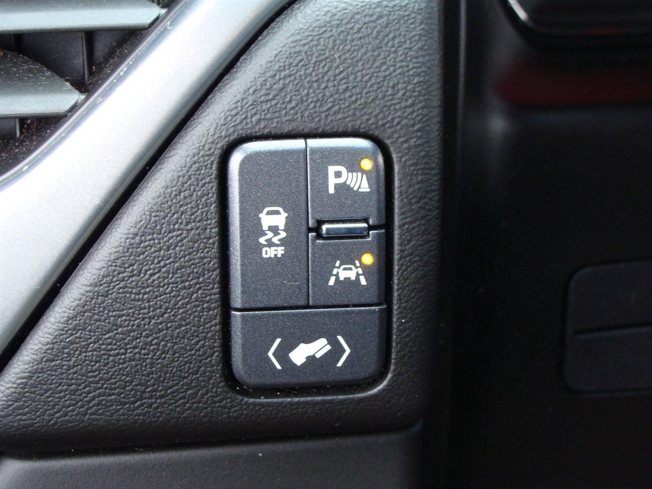 Chevrolet Suburban 4WD 4dr 1500 LT 2016