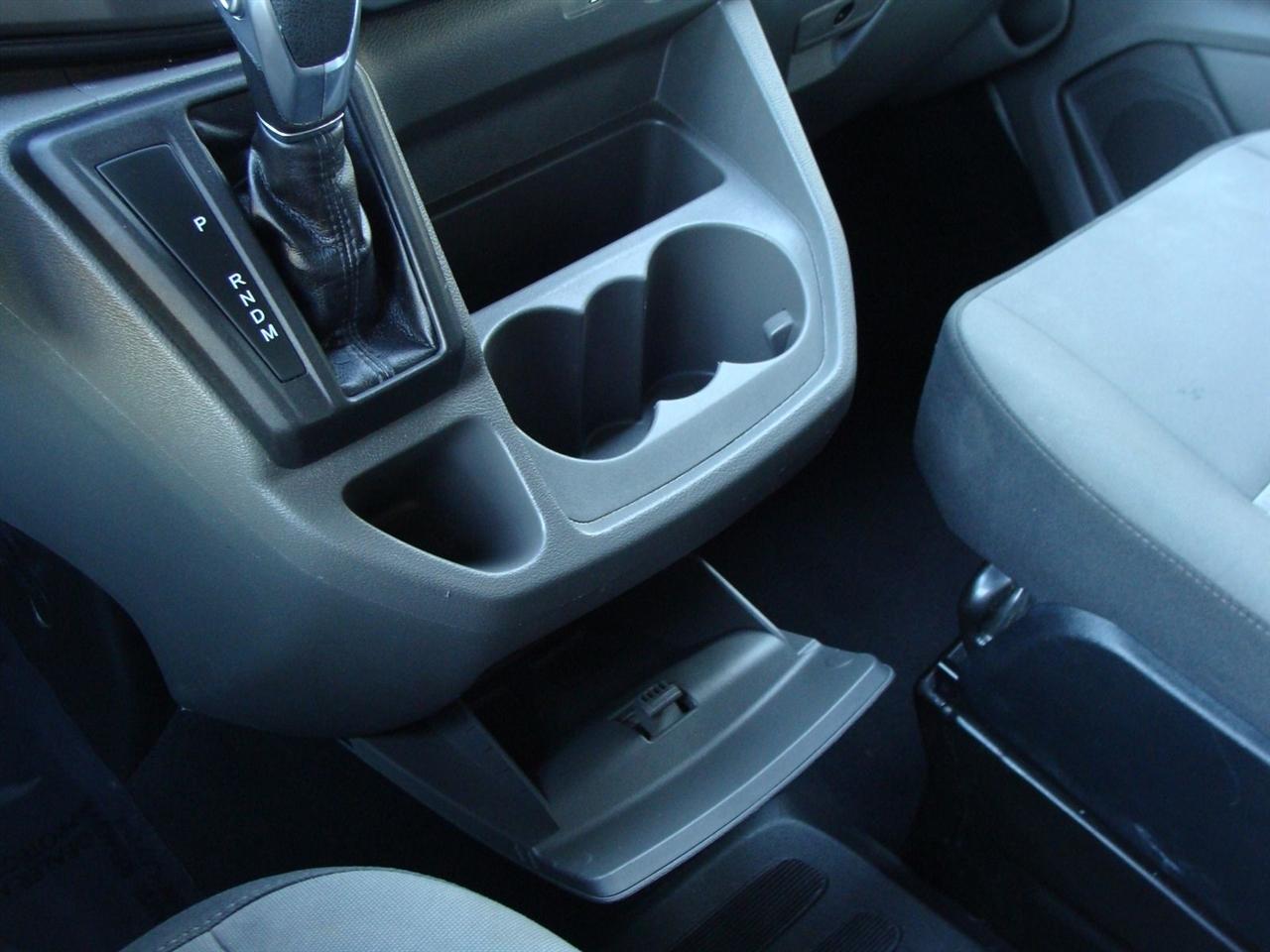 Ford Transit Passenger Wagon T-350 148" Med Roof XLT RWD 2022