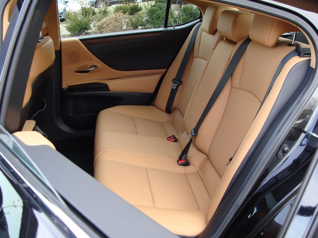 Lexus ES ES 350 FWD 2024