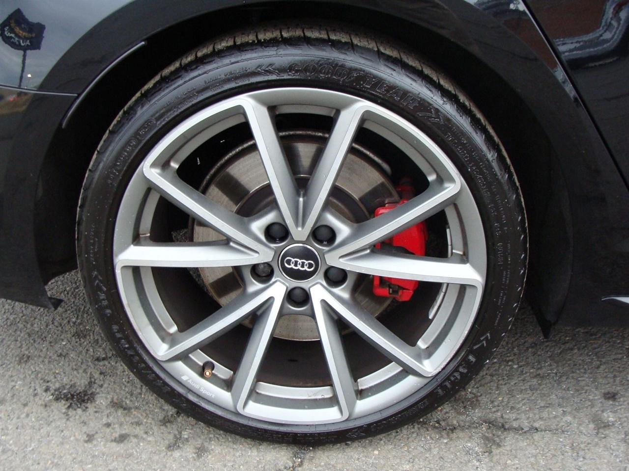 Audi A4 2.0 TFSI Tech Premium Plus S Tronic quattro AWD 2018