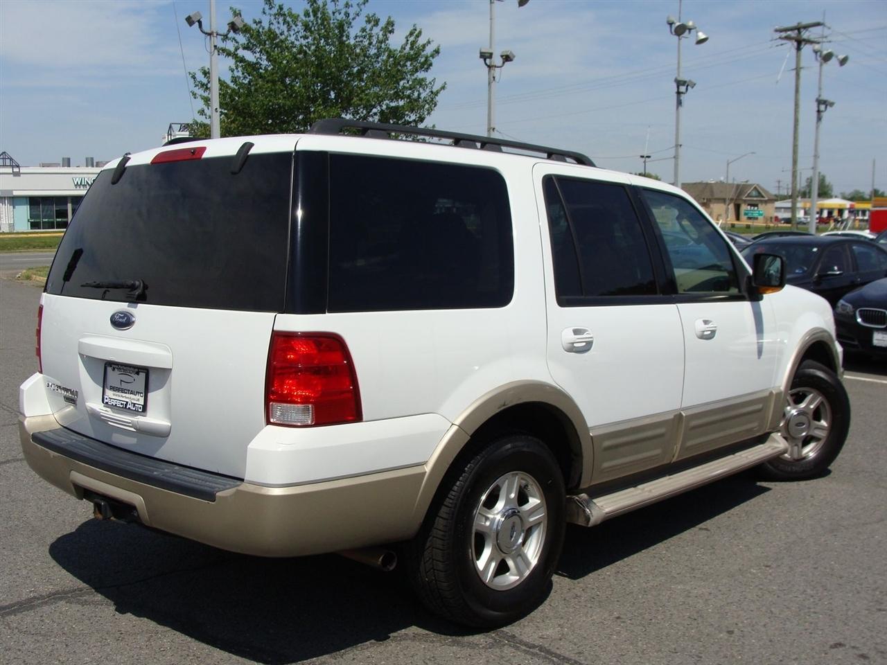 Ford Expedition 4dr Eddie Bauer 4WD 2006