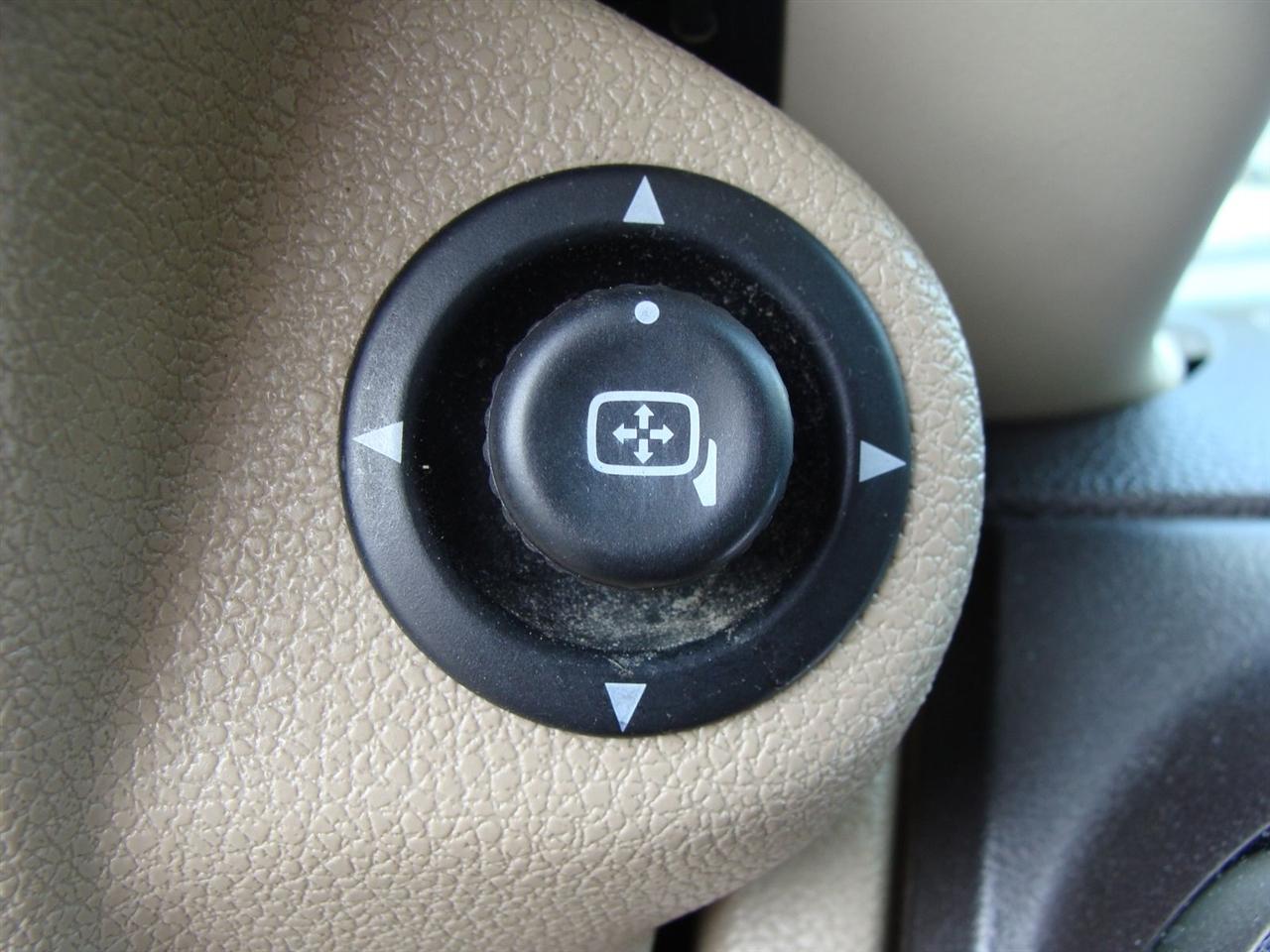 Ford Expedition 4dr Eddie Bauer 4WD 2006