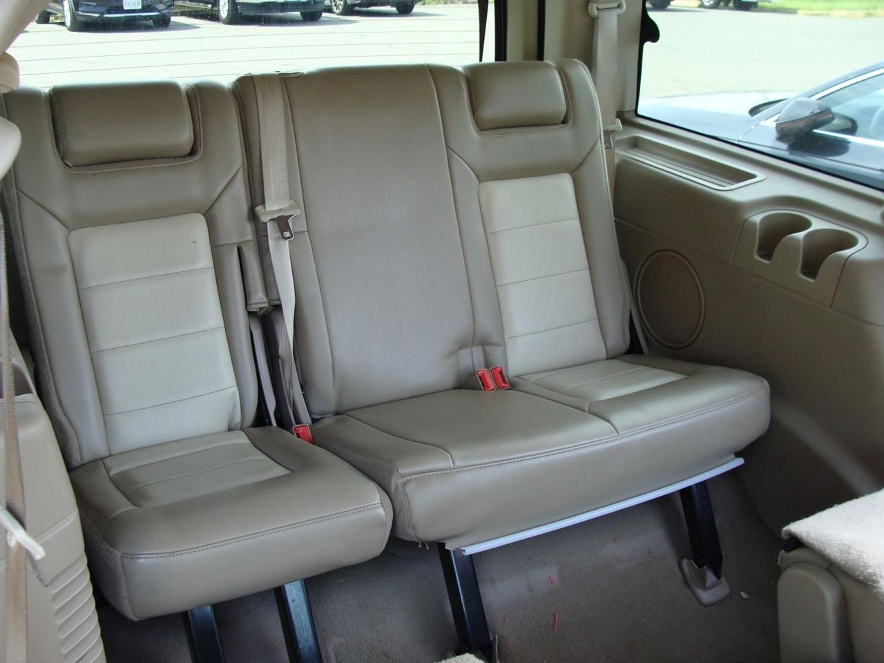Ford Expedition 4dr Eddie Bauer 4WD 2006