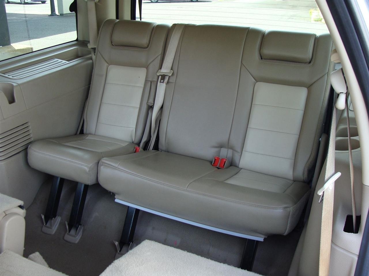 Ford Expedition 4dr Eddie Bauer 4WD 2006