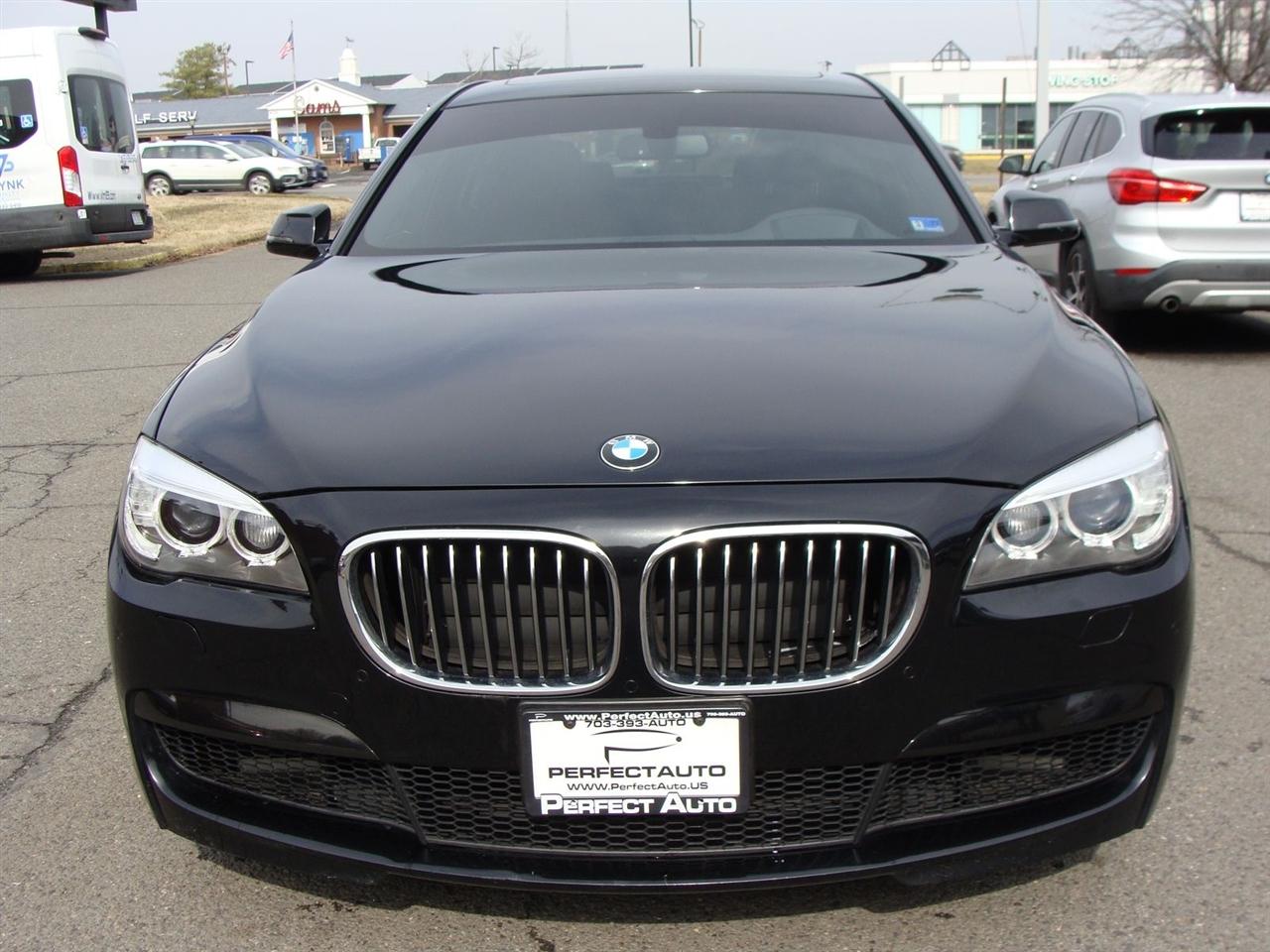 BMW 7 Series 4dr Sdn 740Li xDrive AWD 2015