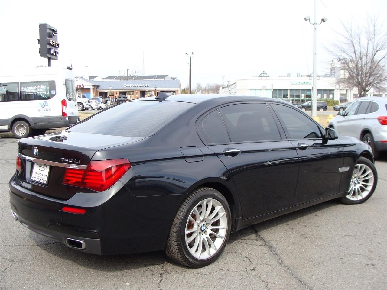 BMW 7 Series 4dr Sdn 740Li xDrive AWD 2015