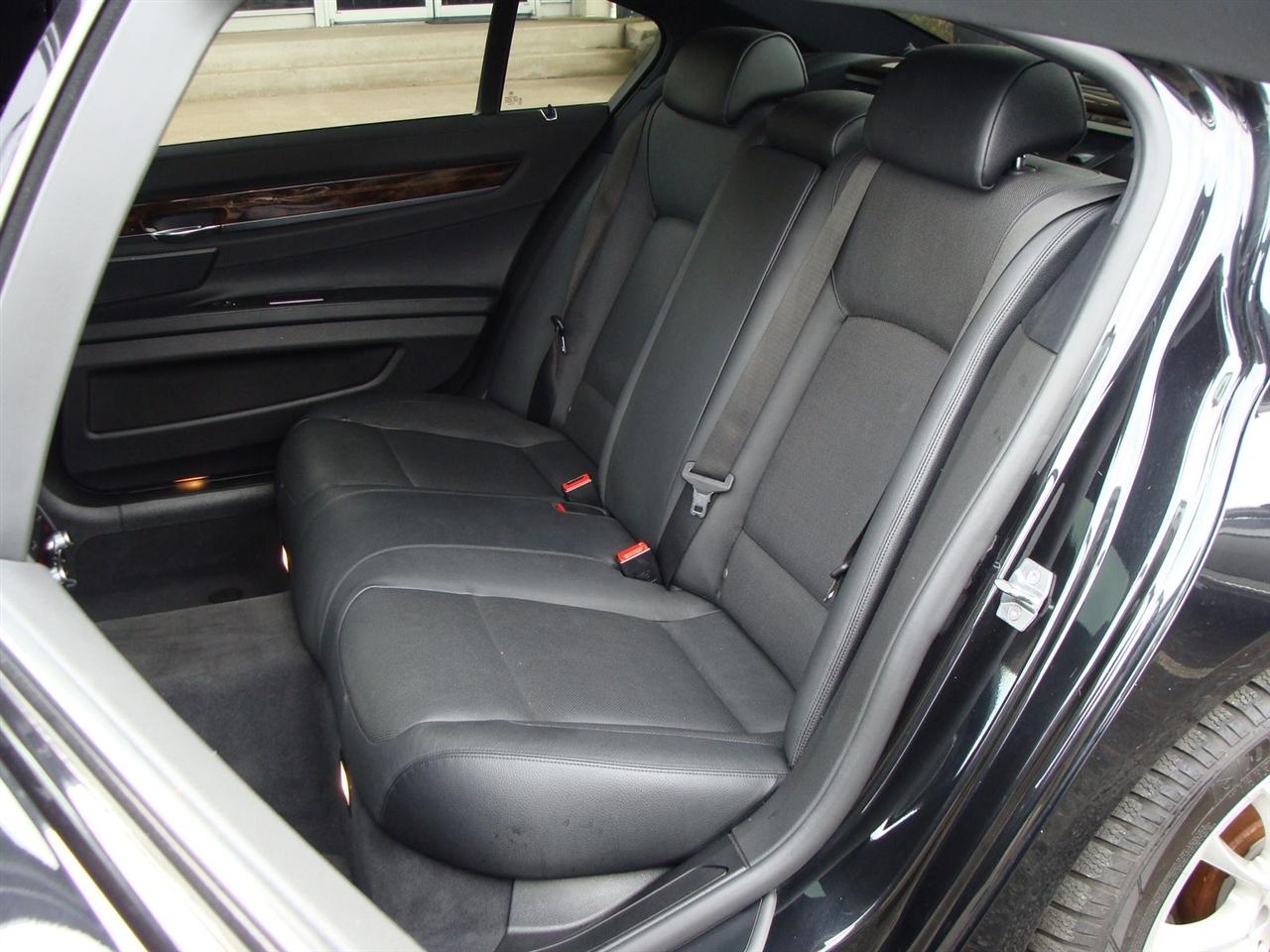 BMW 7 Series 4dr Sdn 740Li xDrive AWD 2015