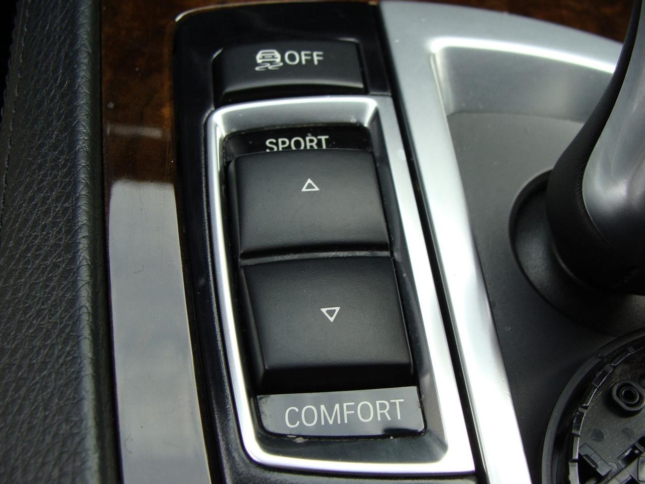 BMW 7 Series 4dr Sdn 740Li xDrive AWD 2015