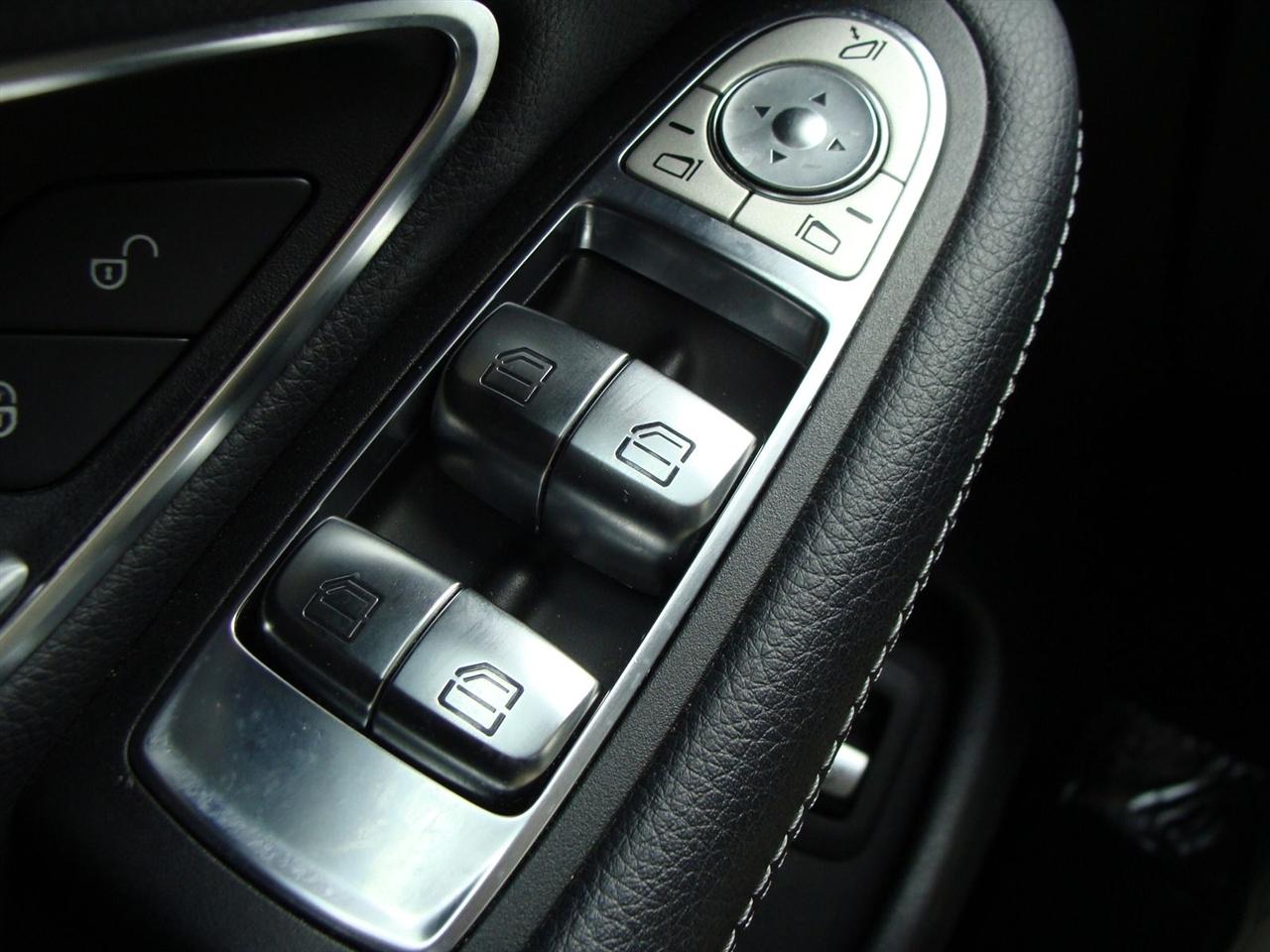 Mercedes-Benz C-Class C 300 4MATIC Cabriolet 2018