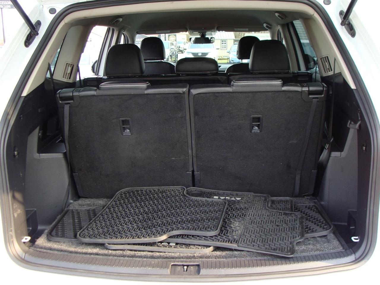 Volkswagen Atlas 3.6L V6 SE w/Technology FWD 2022