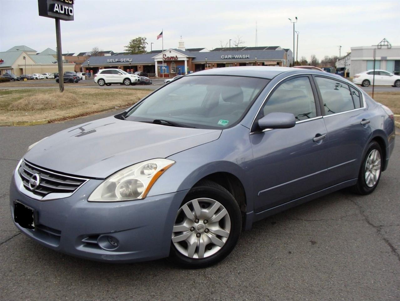 Nissan Altima 4dr Sdn I4 CVT 2.5 S 2012