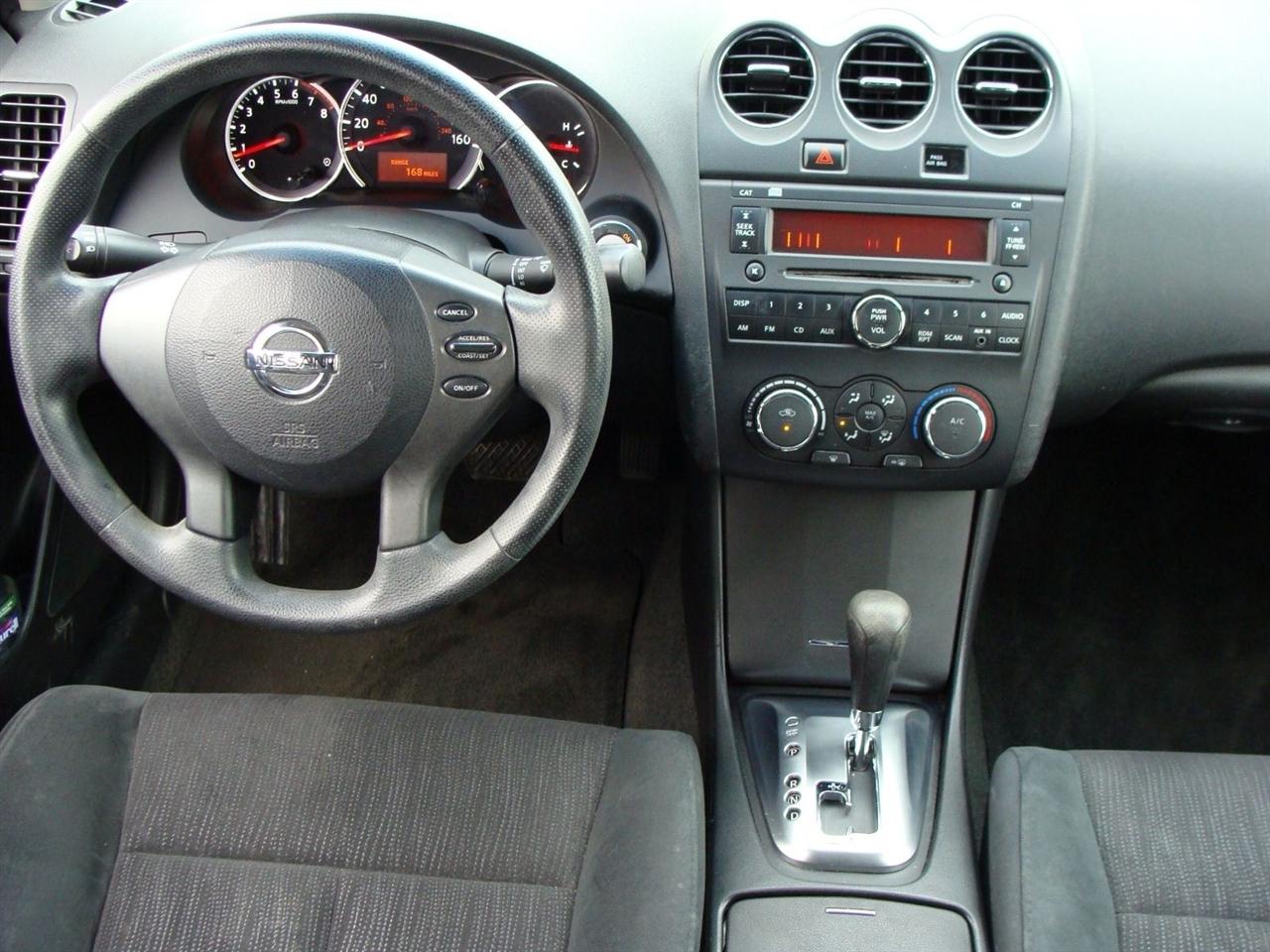 Nissan Altima 4dr Sdn I4 CVT 2.5 S 2012