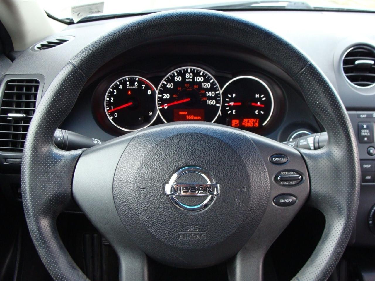 Nissan Altima 4dr Sdn I4 CVT 2.5 S 2012