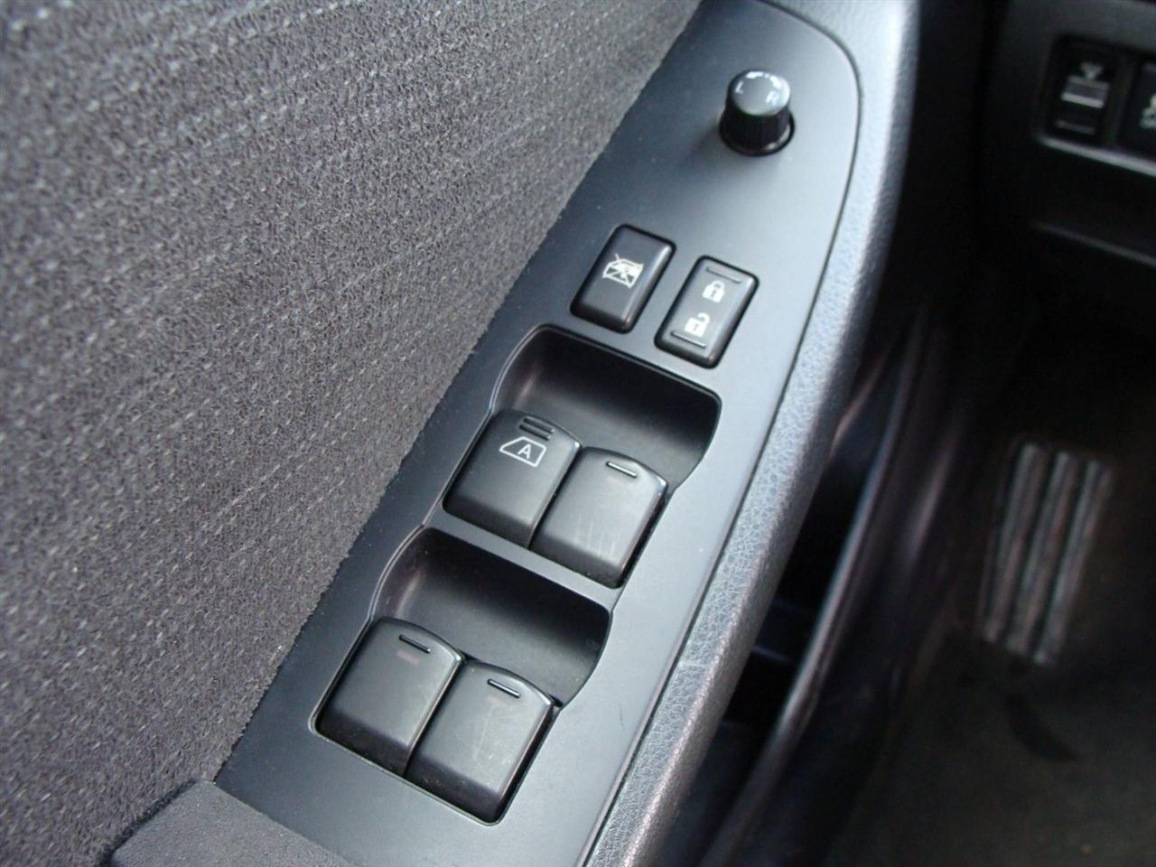 Nissan Altima 4dr Sdn I4 CVT 2.5 S 2012