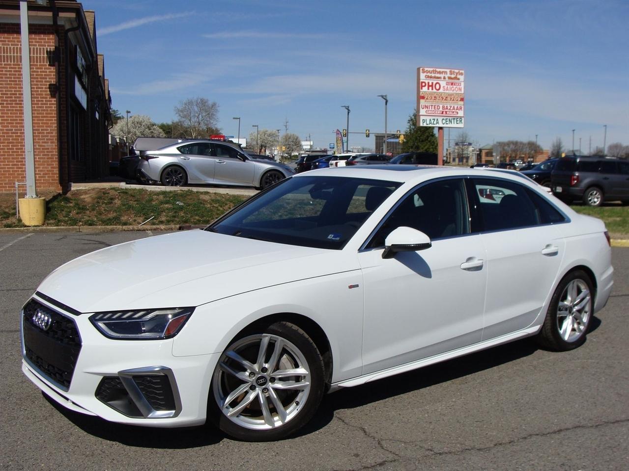 Audi A4 Sedan S line Premium 45 TFSI quattro 2023