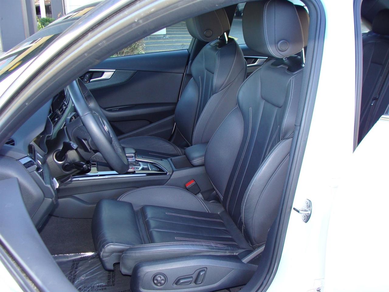 Audi A4 Sedan S line Premium 45 TFSI quattro 2023