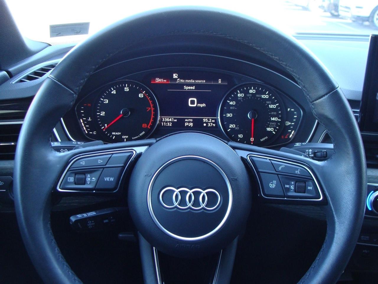 Audi A4 Sedan S line Premium 45 TFSI quattro 2023