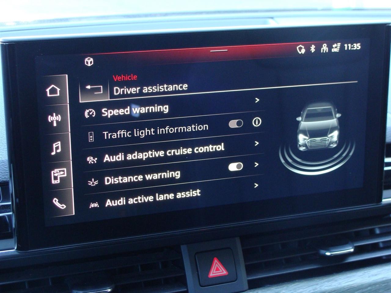 Audi A4 Sedan S line Premium 45 TFSI quattro 2023