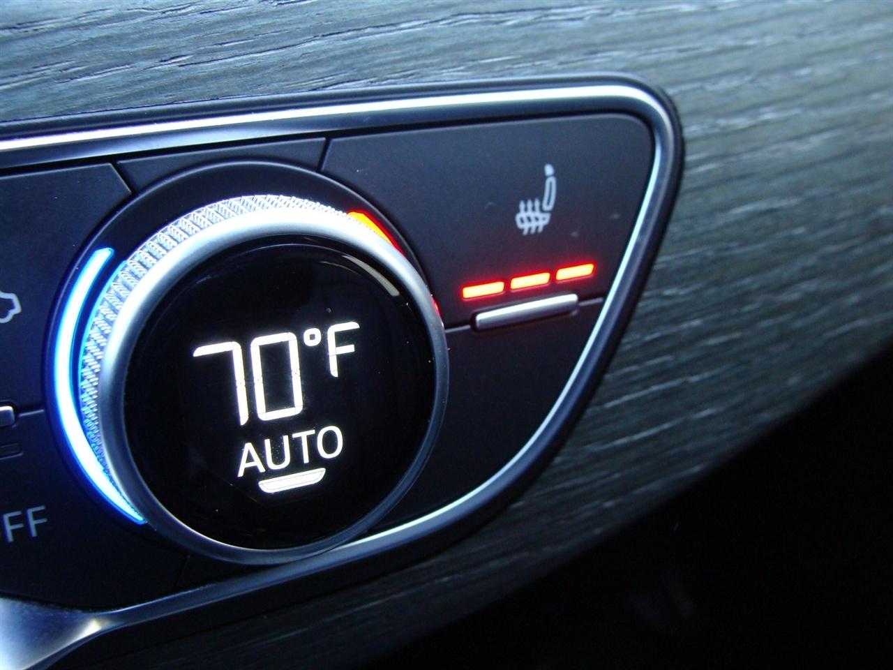 Audi A4 Sedan S line Premium 45 TFSI quattro 2023