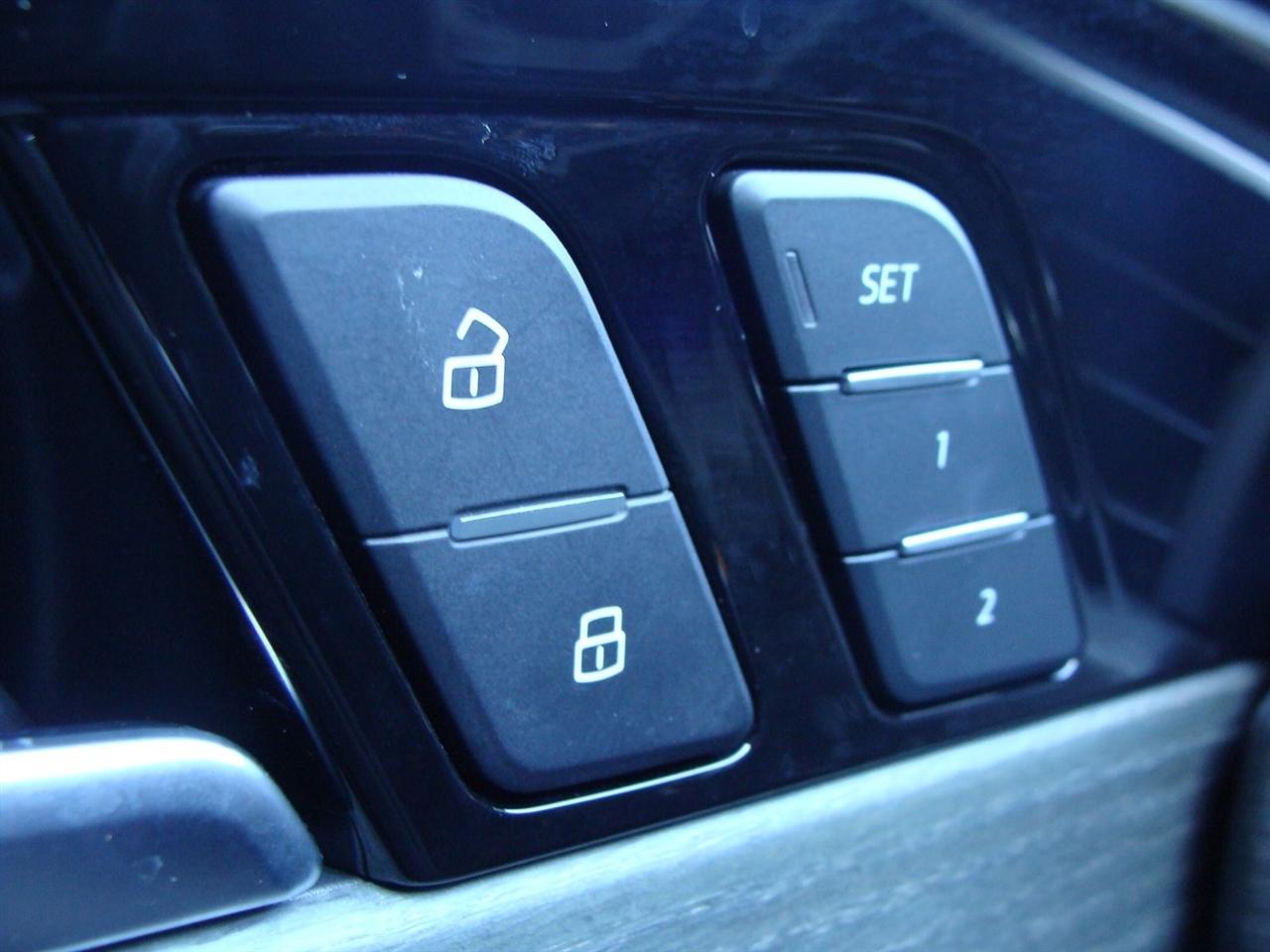 Audi A4 Sedan S line Premium 45 TFSI quattro 2023