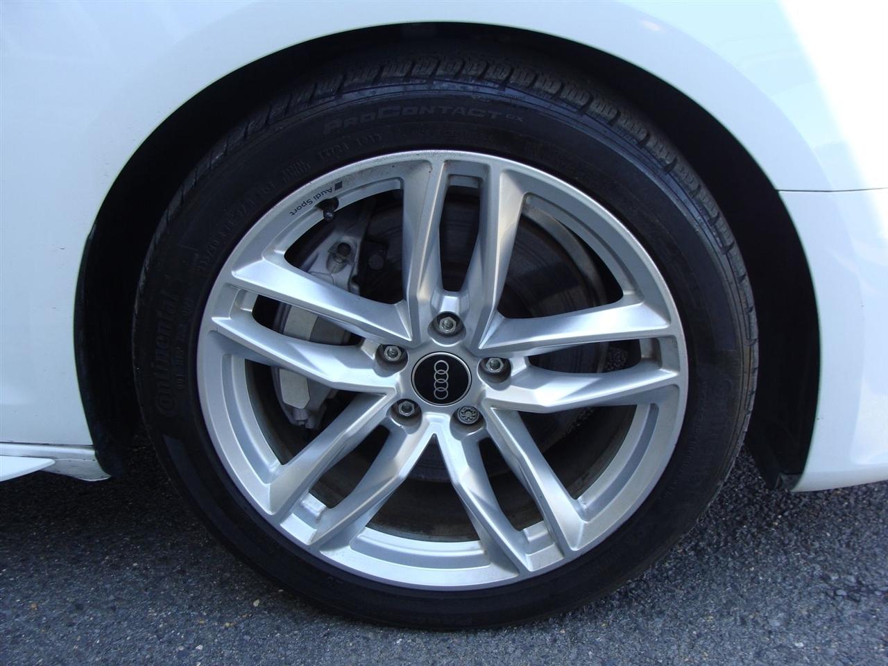 Audi A4 Sedan S line Premium 45 TFSI quattro 2023