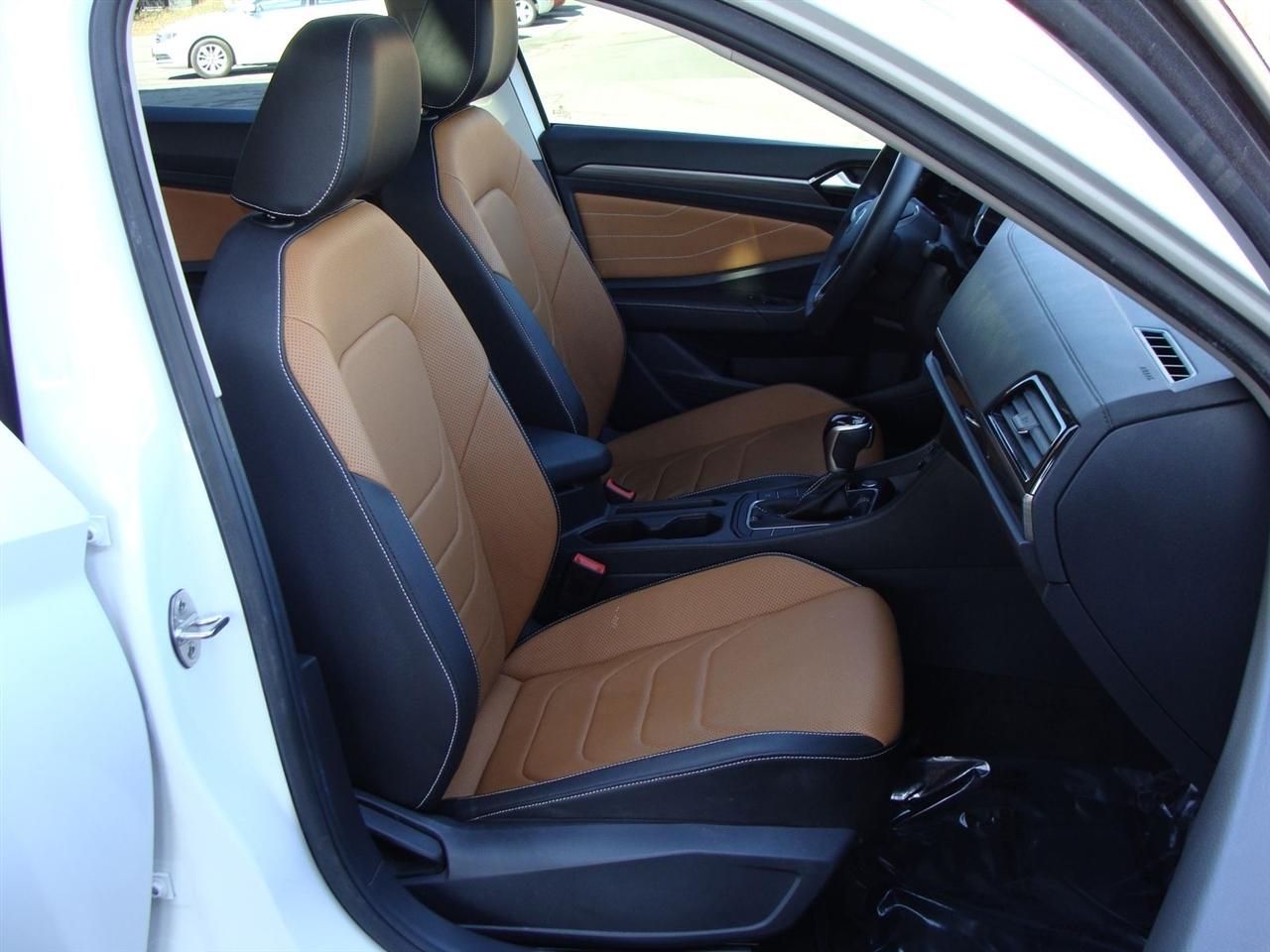 Volkswagen Jetta SEL Auto 2024