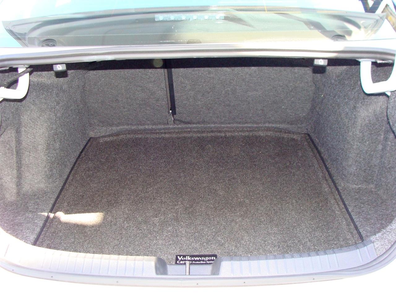 Volkswagen Jetta SEL Auto 2024