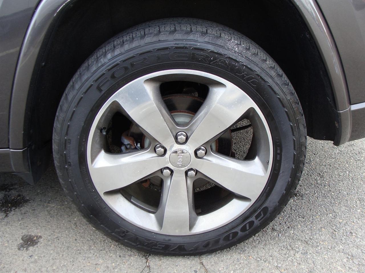 Jeep Grand Cherokee 4WD 4dr Overland 2014