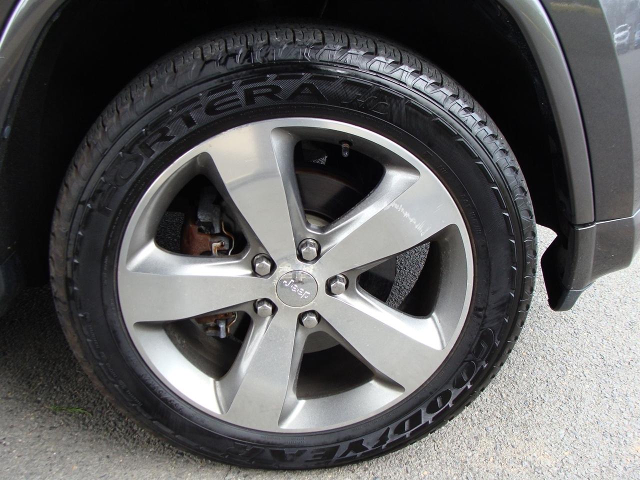 Jeep Grand Cherokee 4WD 4dr Overland 2014