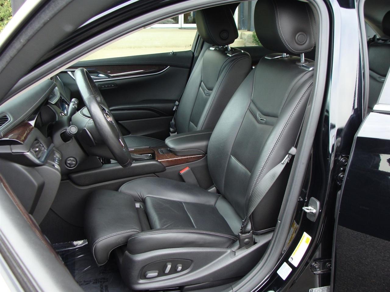 Cadillac XTS 4dr Sdn Premium AWD 2014