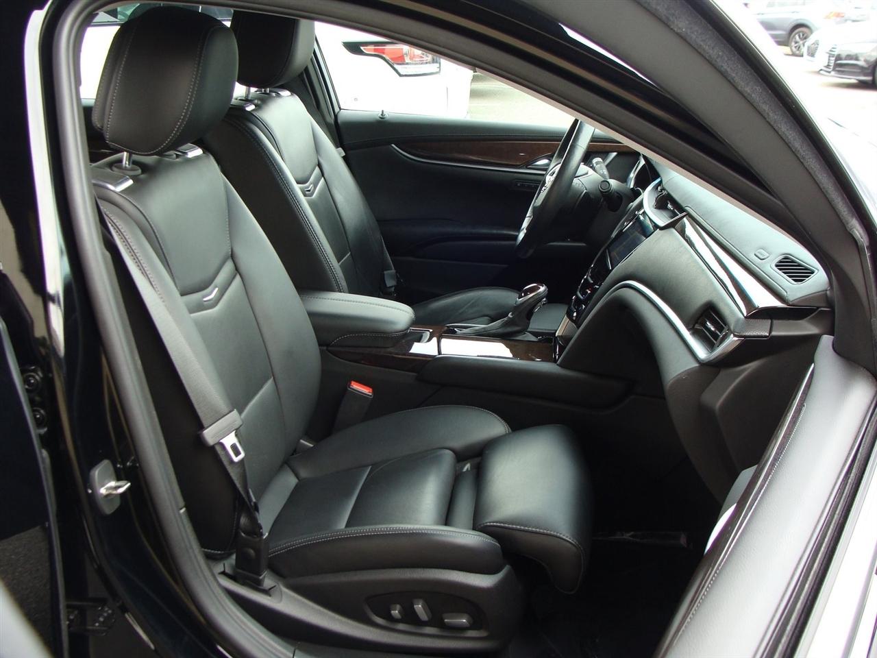 Cadillac XTS 4dr Sdn Premium AWD 2014