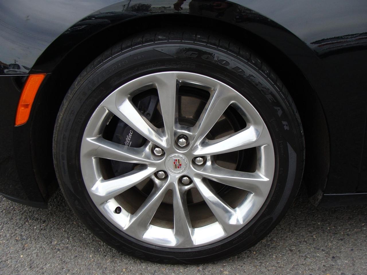 Cadillac XTS 4dr Sdn Premium AWD 2014