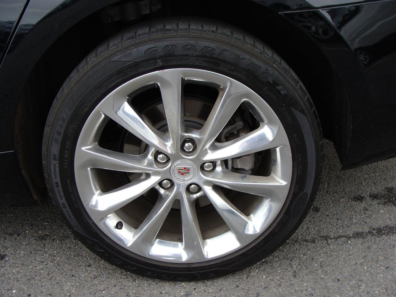 Cadillac XTS 4dr Sdn Premium AWD 2014