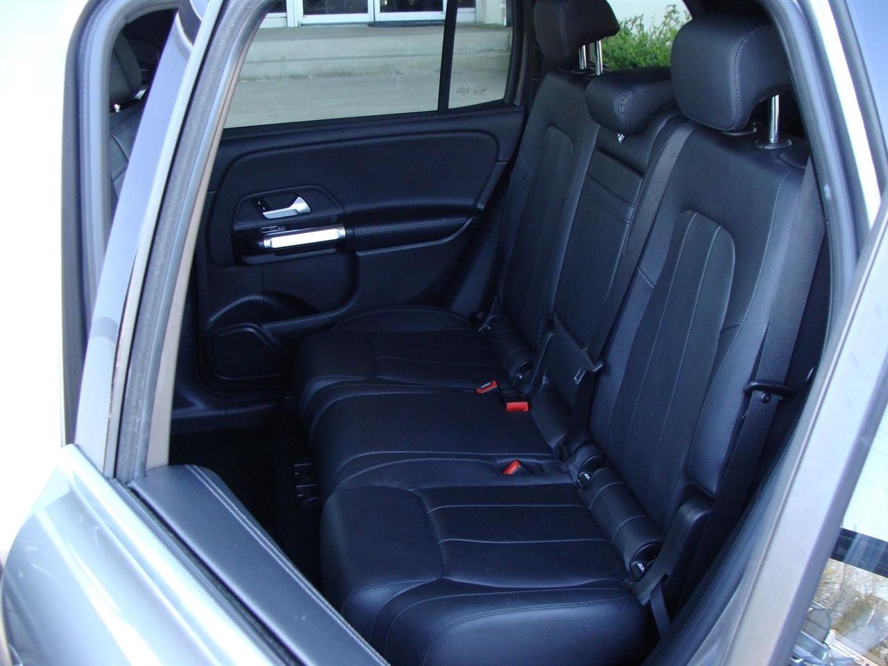 Mercedes-Benz GLB GLB 250 4MATIC SUV 2020