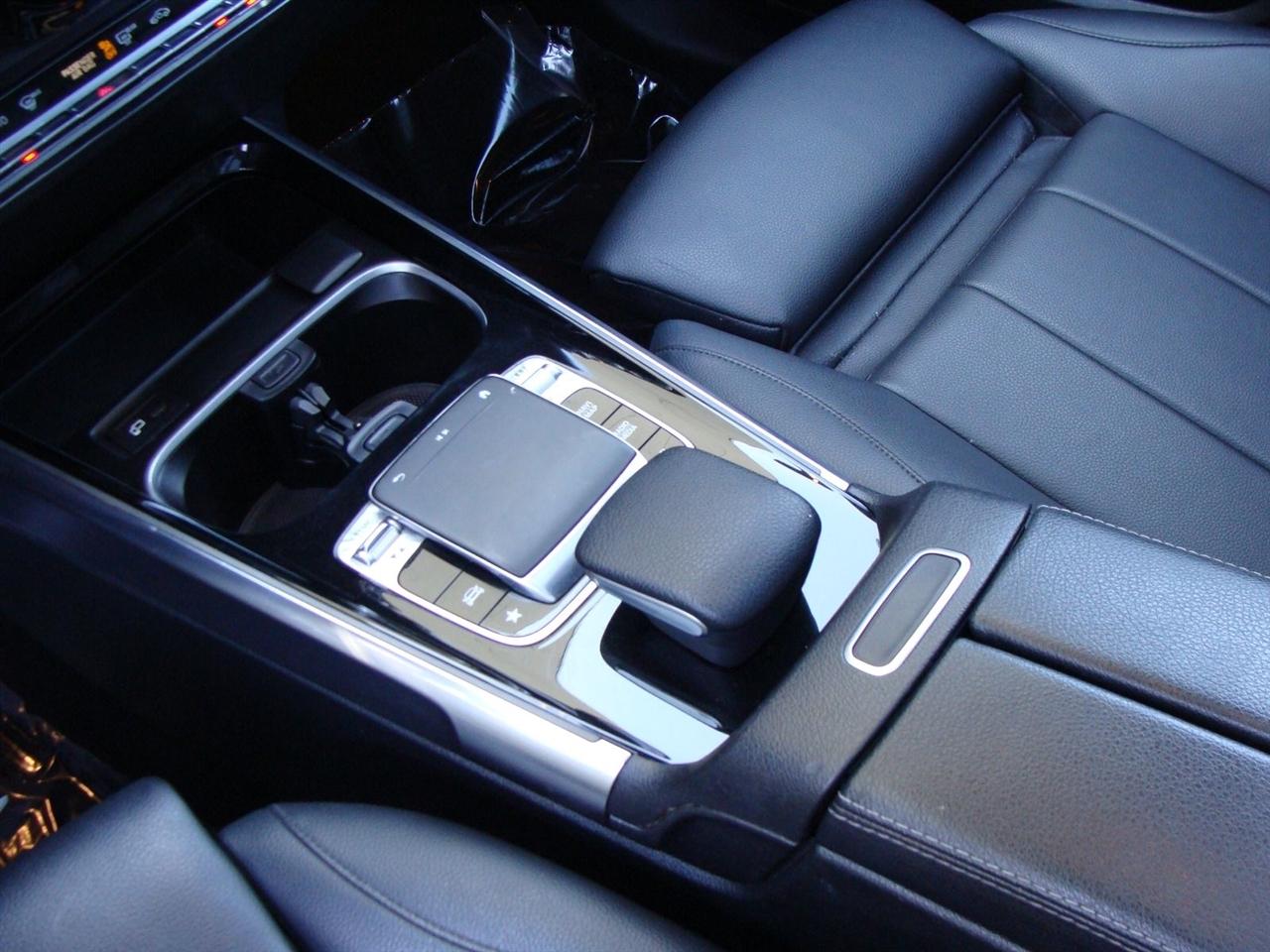 Mercedes-Benz GLB GLB 250 4MATIC SUV 2020