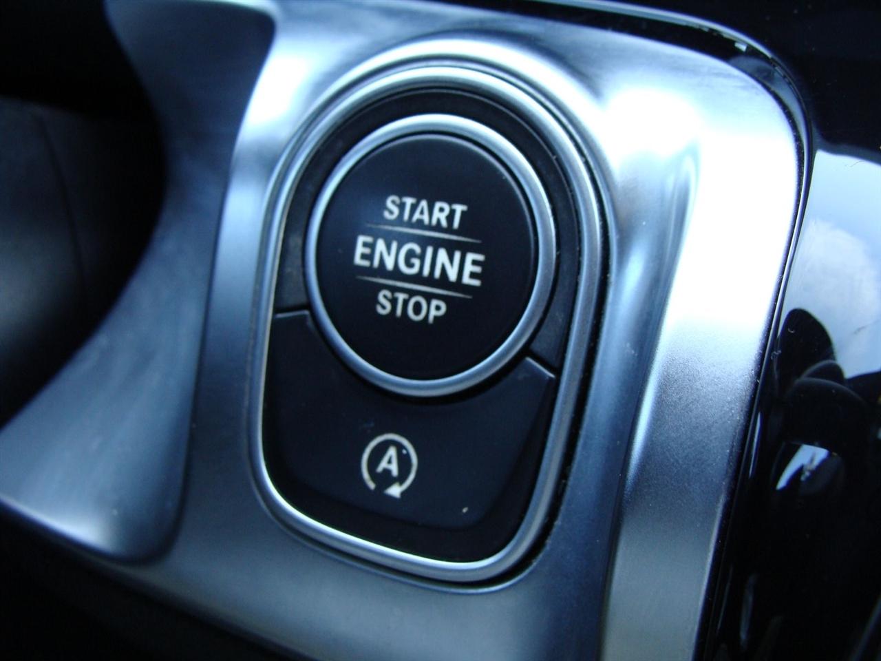 Mercedes-Benz GLB GLB 250 4MATIC SUV 2020