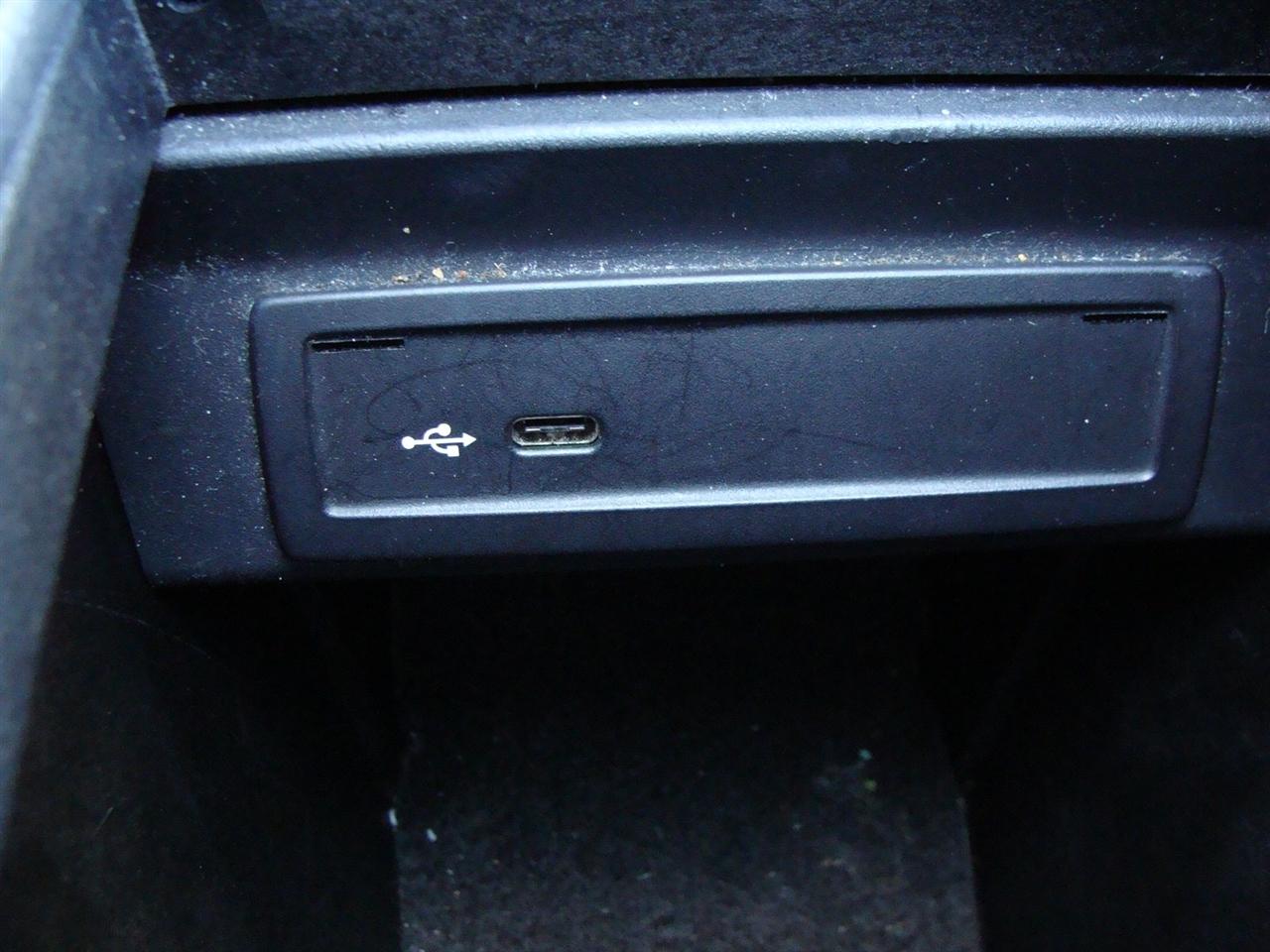 Mercedes-Benz GLB GLB 250 4MATIC SUV 2020