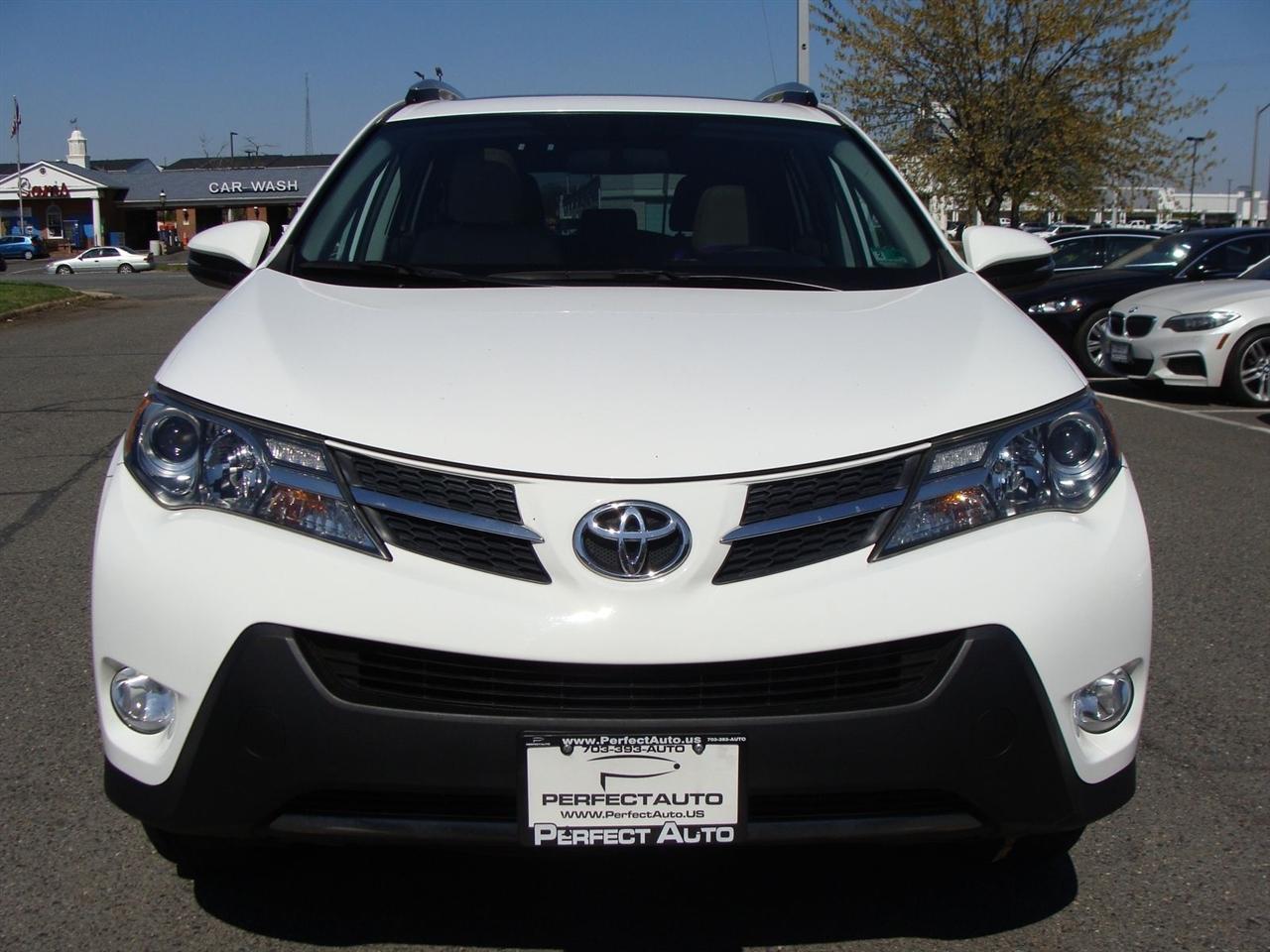 Toyota RAV4 AWD 4dr XLE (Natl) 2013