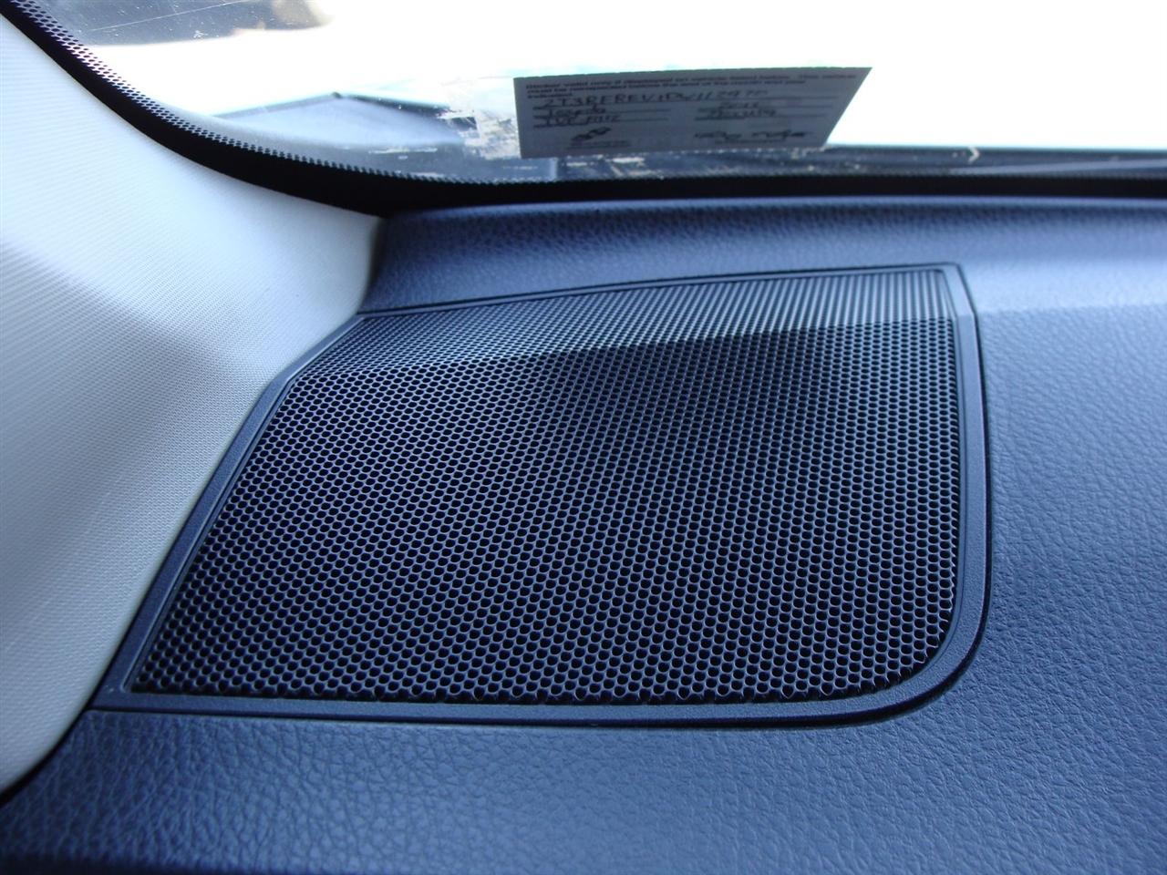 Toyota RAV4 AWD 4dr XLE (Natl) 2013