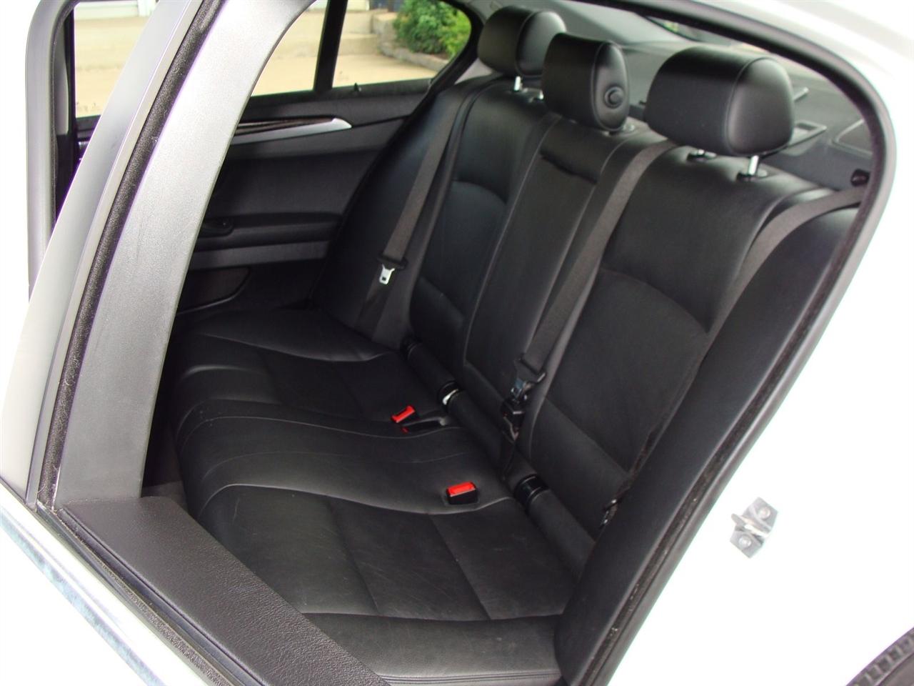 BMW 5 Series 4dr Sdn 528i xDrive AWD 2016