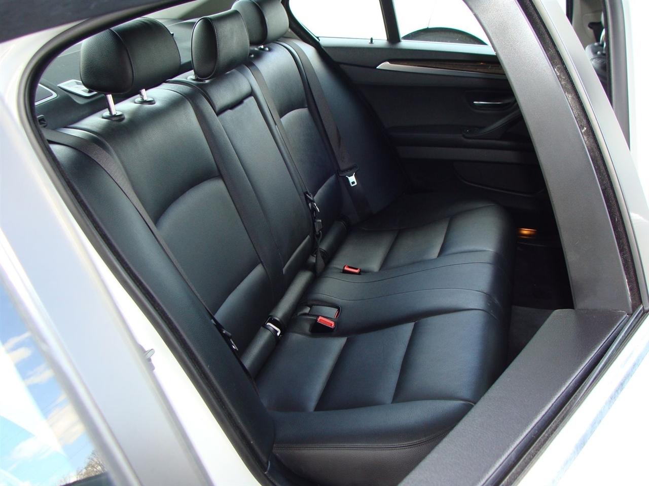 BMW 5 Series 4dr Sdn 528i xDrive AWD 2016