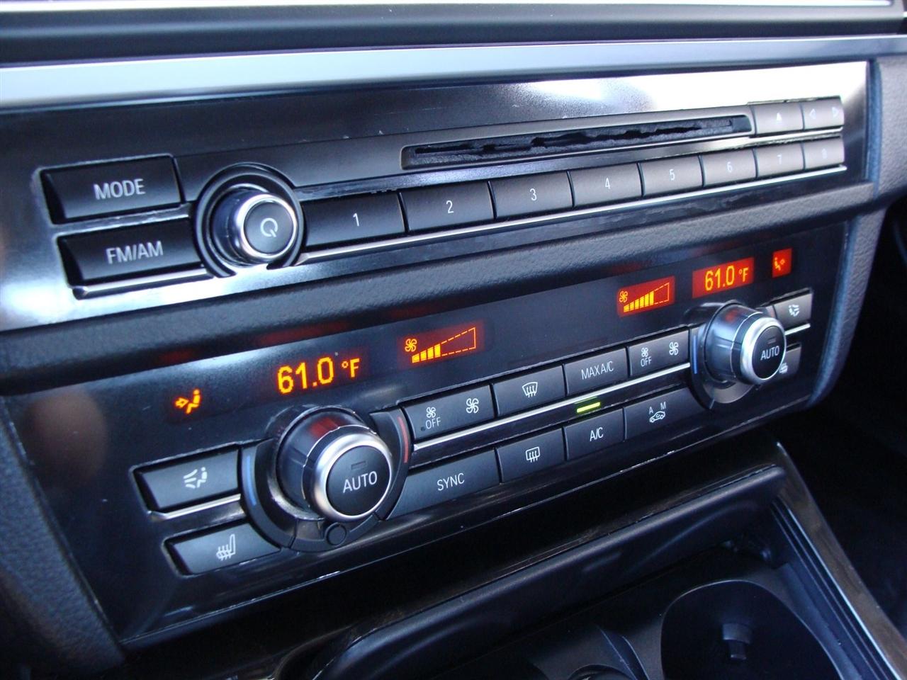 BMW 5 Series 4dr Sdn 528i xDrive AWD 2016